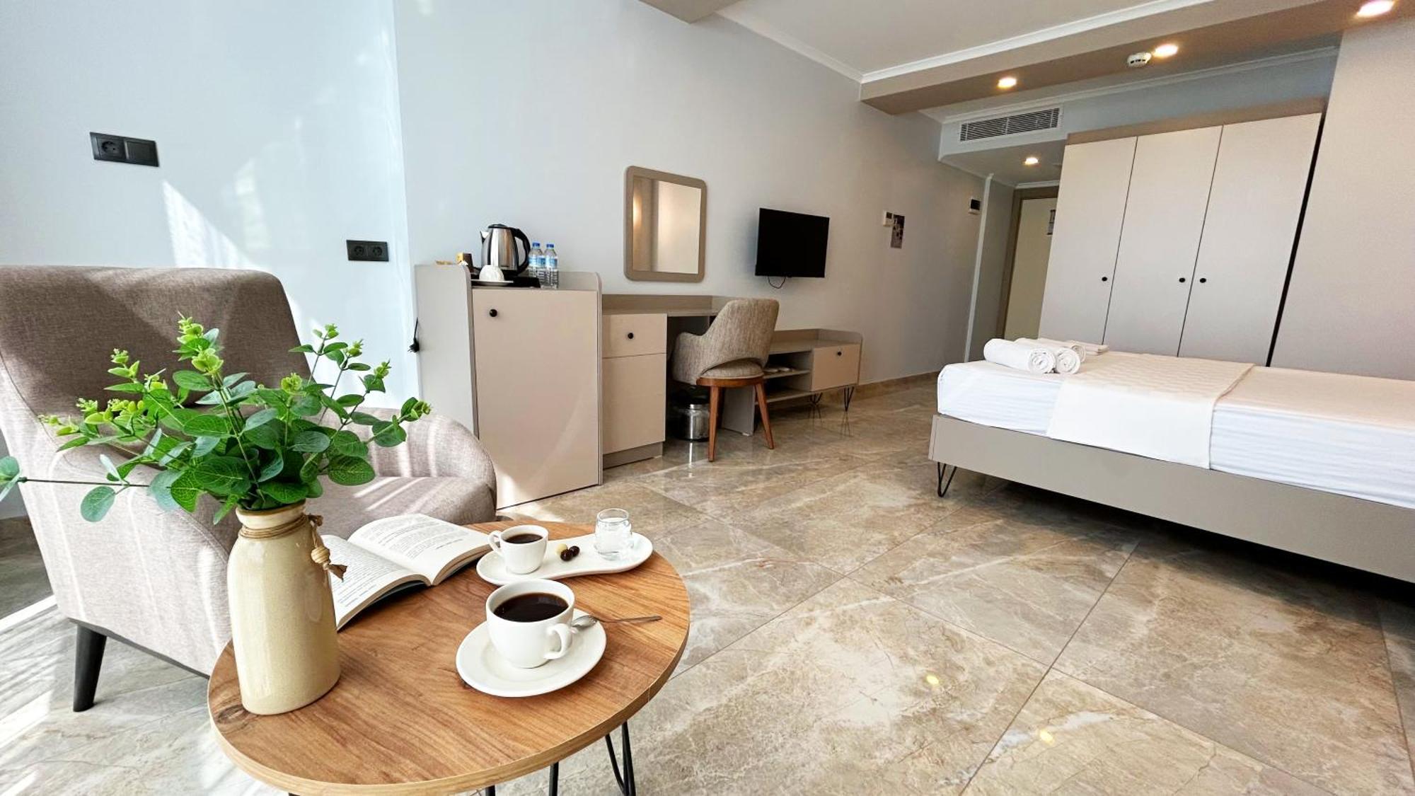 01 Nova Otel Didim Bagian luar foto